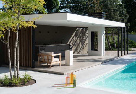 Complete outdoor kitchen on rooftop terrace in Den Bosch