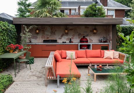 Your COOXS outdoor kitchen is truly complete with PITT cooking