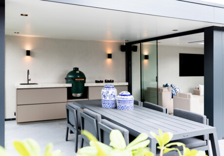 Compacte en complete buitenkeuken in Beusichem